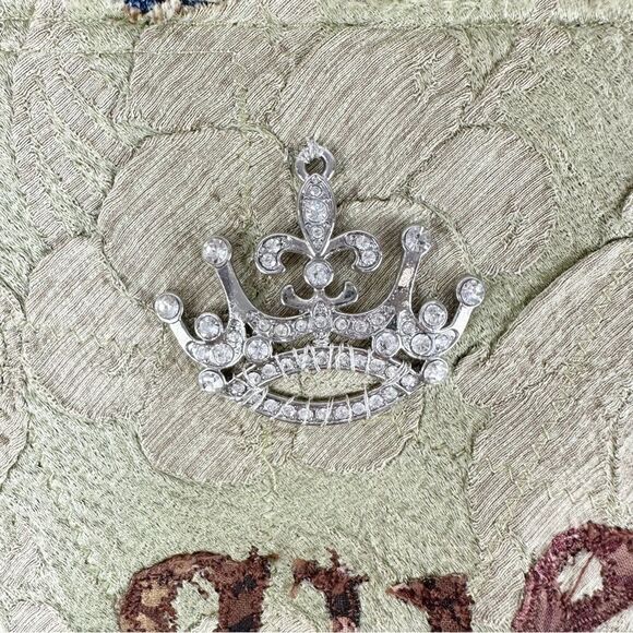 Artist’s Custom Designed Repurposed Jean Vest w/Mixed Media Queen Figure Sz 1X - Picture 6 of 14